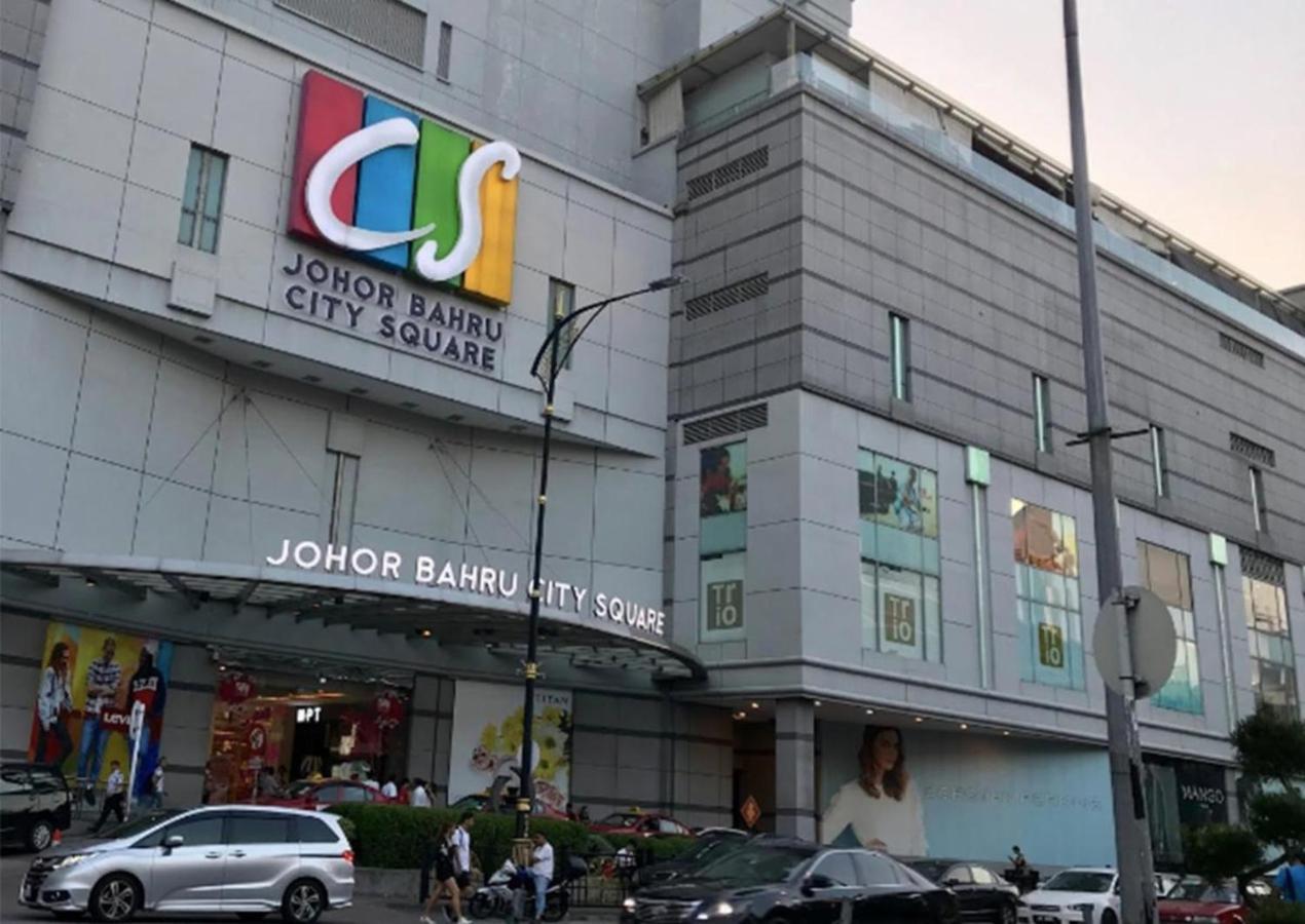 Forest City Marina Hotel Gelang Patah Exterior photo