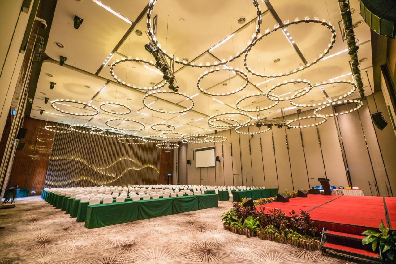 Forest City Marina Hotel Gelang Patah Exterior photo